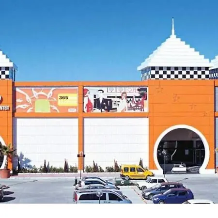 Havalimani Ve Avm Yakini Havuzlu Lux1+1 Ozel Fiyat Διαμέρισμα *