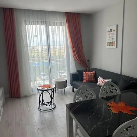 Havalimani Ve Avm Yakini Havuzlu Lux1+1 Ozel Fiyat