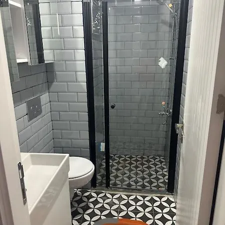 Havalimani Ve Avm Yakini Havuzlu Lux1+1 Ozel Fiyat * Antalya